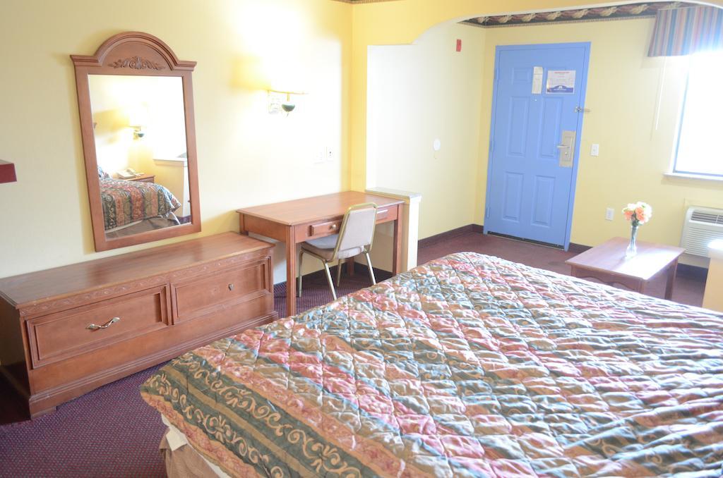 America'S Best Value Inn & Suites - Rosenberg/Houston Номер фото